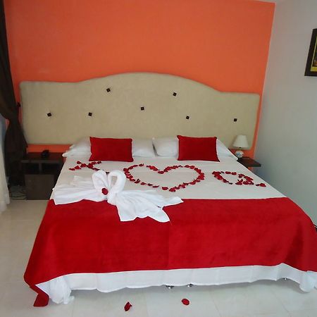 Hotel Central House A 5 Min De La Embajada Americana Μπογκοτά Εξωτερικό φωτογραφία
