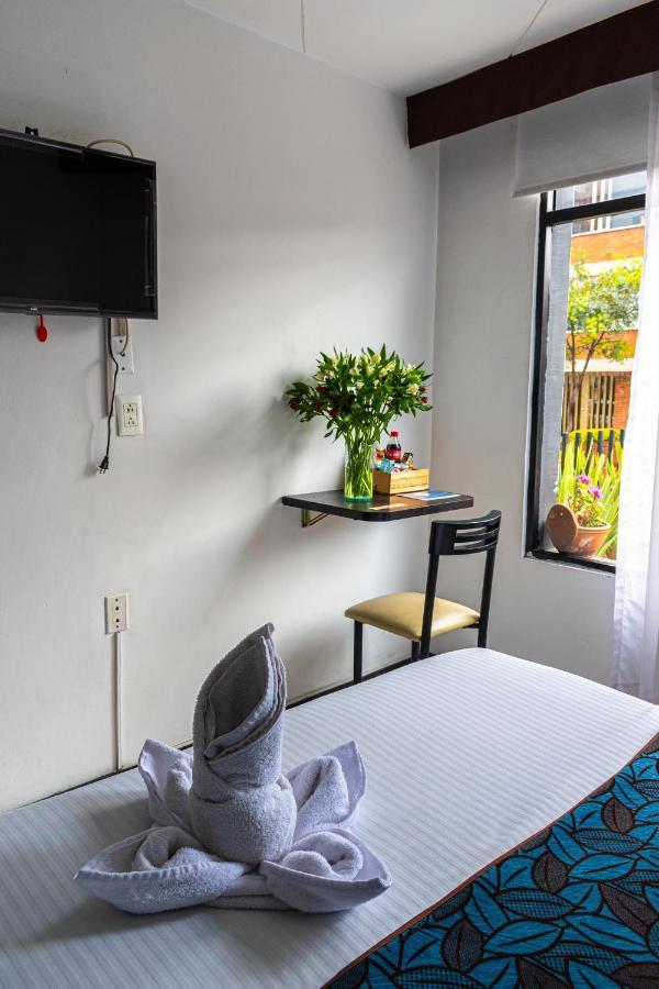 Hotel Central House A 5 Min De La Embajada Americana Μπογκοτά Εξωτερικό φωτογραφία