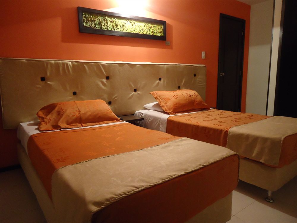 Hotel Central House A 5 Min De La Embajada Americana Μπογκοτά Εξωτερικό φωτογραφία