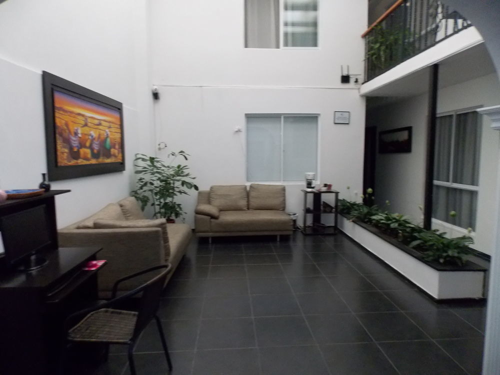 Hotel Central House A 5 Min De La Embajada Americana Μπογκοτά Εξωτερικό φωτογραφία