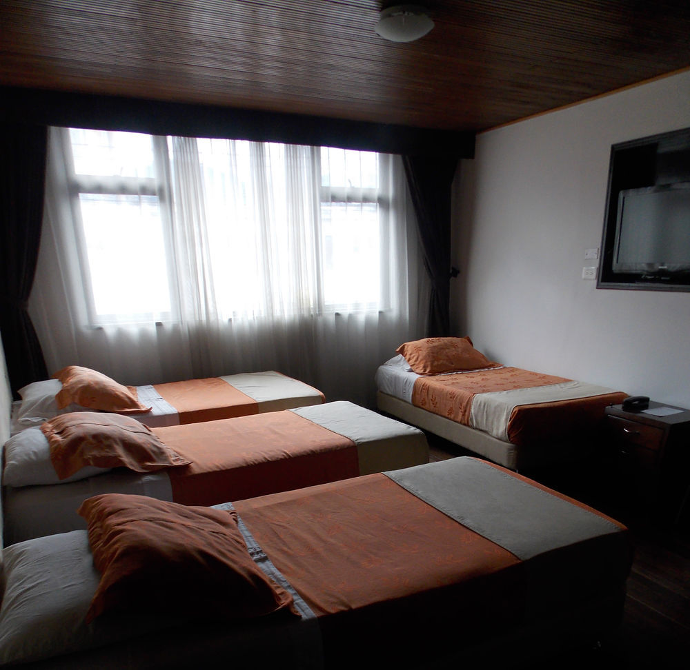 Hotel Central House A 5 Min De La Embajada Americana Μπογκοτά Εξωτερικό φωτογραφία
